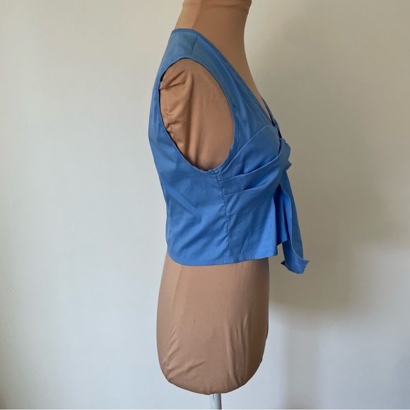Brogger Blair Twist Front Sleeveless Stretch Cotton Sky Blue Crop Top EUC Size S - Picture 9 of 12